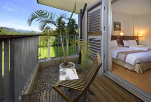 Standard Quadruple Room, Mountain View | Premium bedding, desk, blackout drapes, iron/ironing board - Sun Moon Lake Teachers' Hostel (Yuchi)