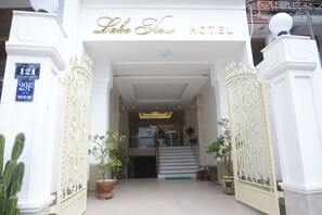 Entrada al alojamiento