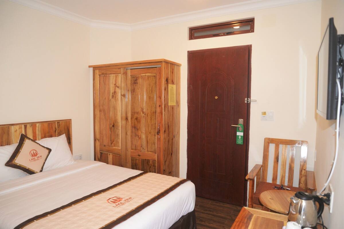 Standard Double Room | 1 bilik tidur, bar mini, meja, Wi-fi percuma 