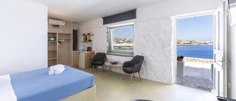 客房內保險箱、書桌、熨斗/熨衣板、免費無線上網