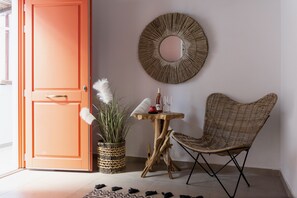 IONE SUITE | Premium bedding, in-room safe, individually decorated - Blue Jasmine Suites (Rhodes)