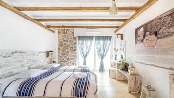 Minibar, in-room safe, individually decorated, blackout curtains