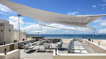 2 restaurants, breakfast, lunch, dinner served; Mediterranean cuisine