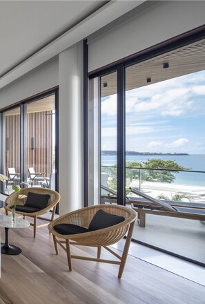 Ocean View Junior Suite | Pemandangan pantai/laut