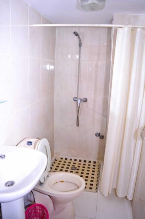 Double Room | Bathroom
