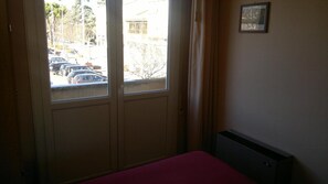 Schreibtisch, kostenloses WLAN, Bettwäsche, Rollstuhlgeeignet