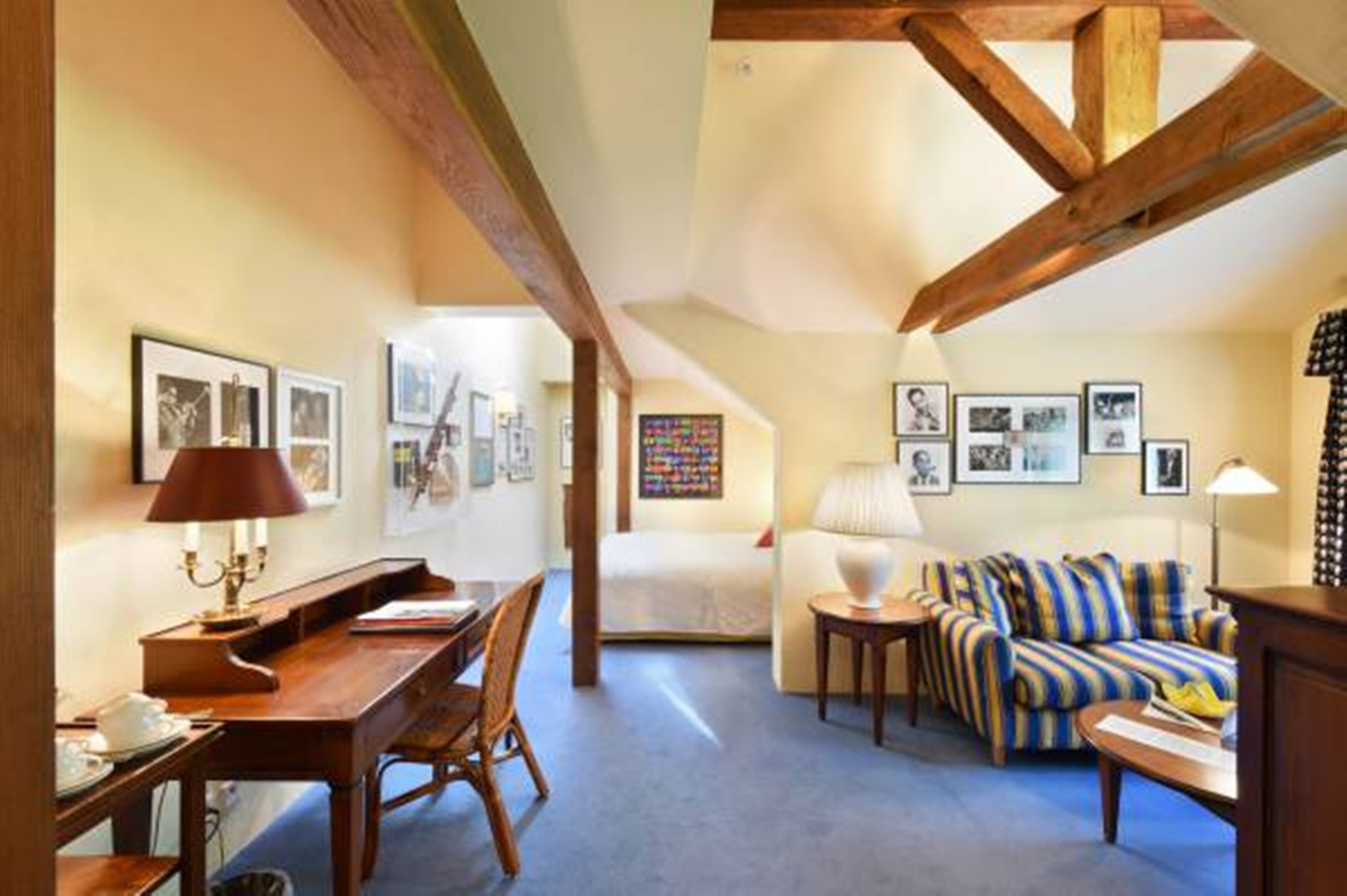 superior jazz junior suite | minibar, in-room safe, desk, soundproofing