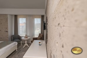 Habitació doble Deluxe | Planxa i posts de planxar, wifi gratuïta i roba de llit