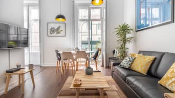 Apartemen Desain, 3 kamar tidur, balkon, pemandangan kota ( CH9 ) | Area keluarga
