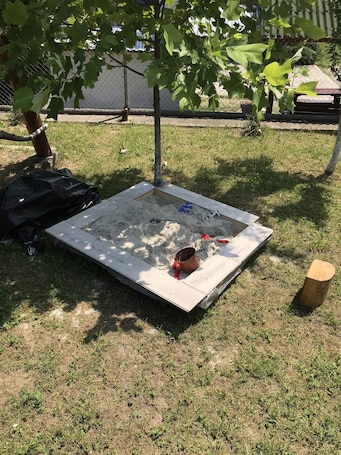 Children's play area - outdoor