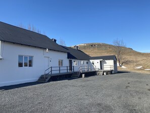 Front of property - Dalshöfði Guesthouse (Kirkjubæjarklaustur)