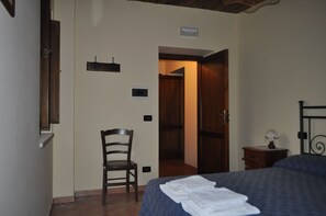Double Room | Free WiFi, bed sheets - I Cedri (Orsomarso)