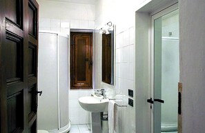 Villa, 5 soverom | Bad | Dusj, hårføner, bidé og håndklær