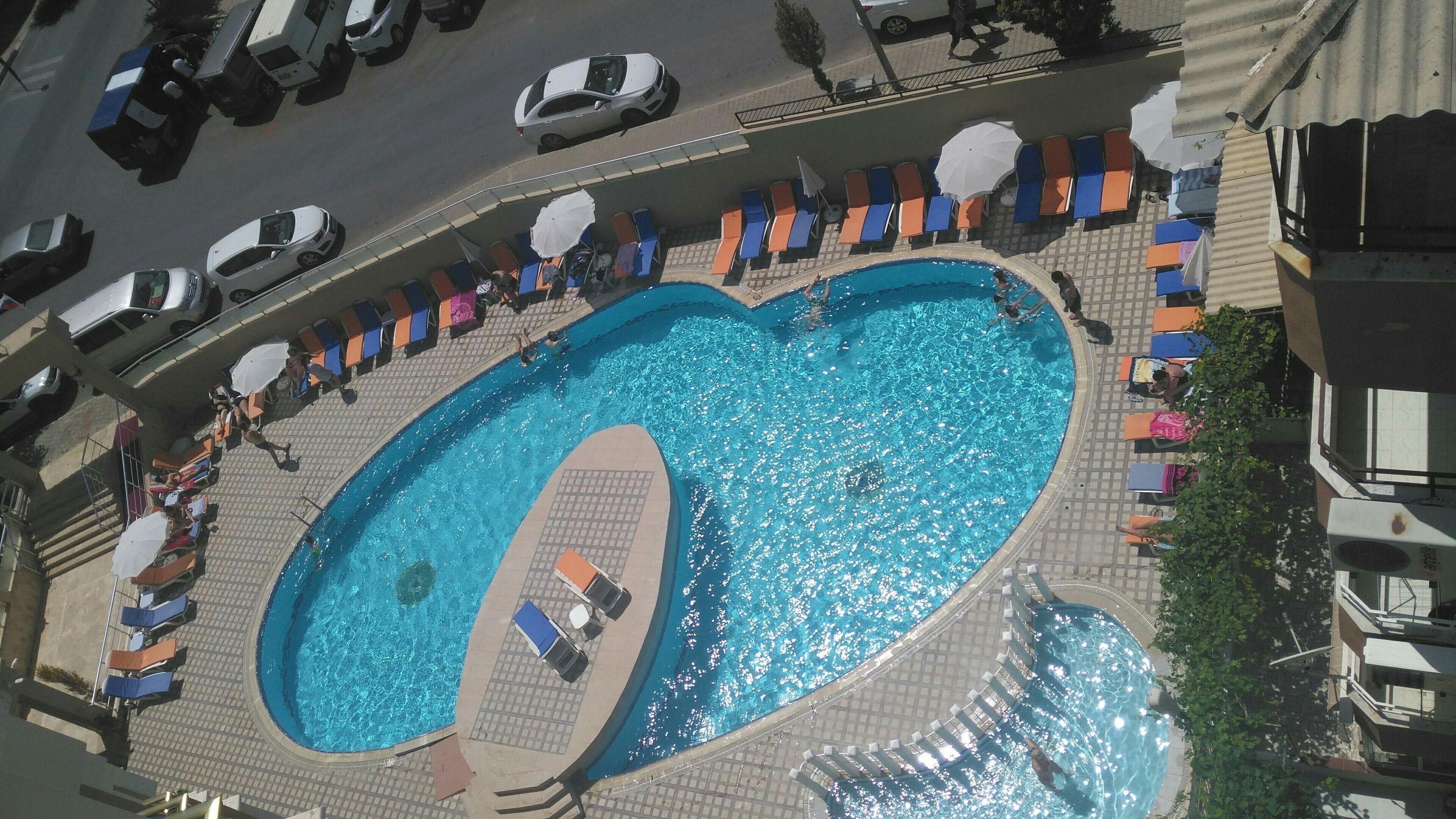 Habitación estándar con 2 camas individuales | Minibar, caja fuerte, sistema de insonorización y wifi gratis