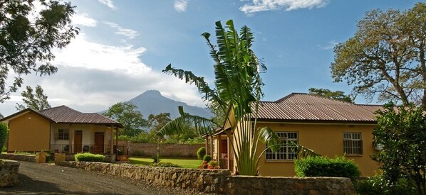 Exterior - Milimani Cottages (Arusha)