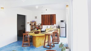 Vila, 3 quartos, piscina particular | Cozinha privada
