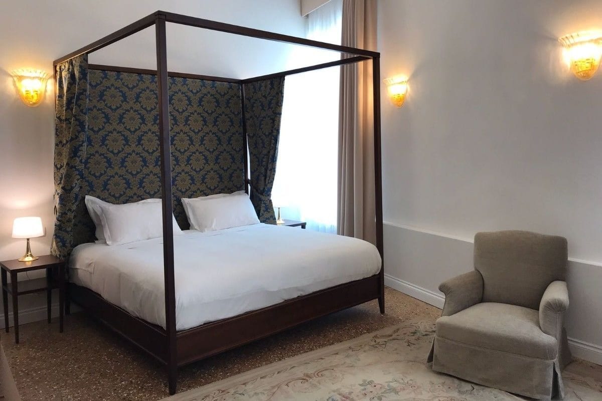 Superior Double Room | Soundproofing, free cribs/infant beds, free WiFi, bed sheets