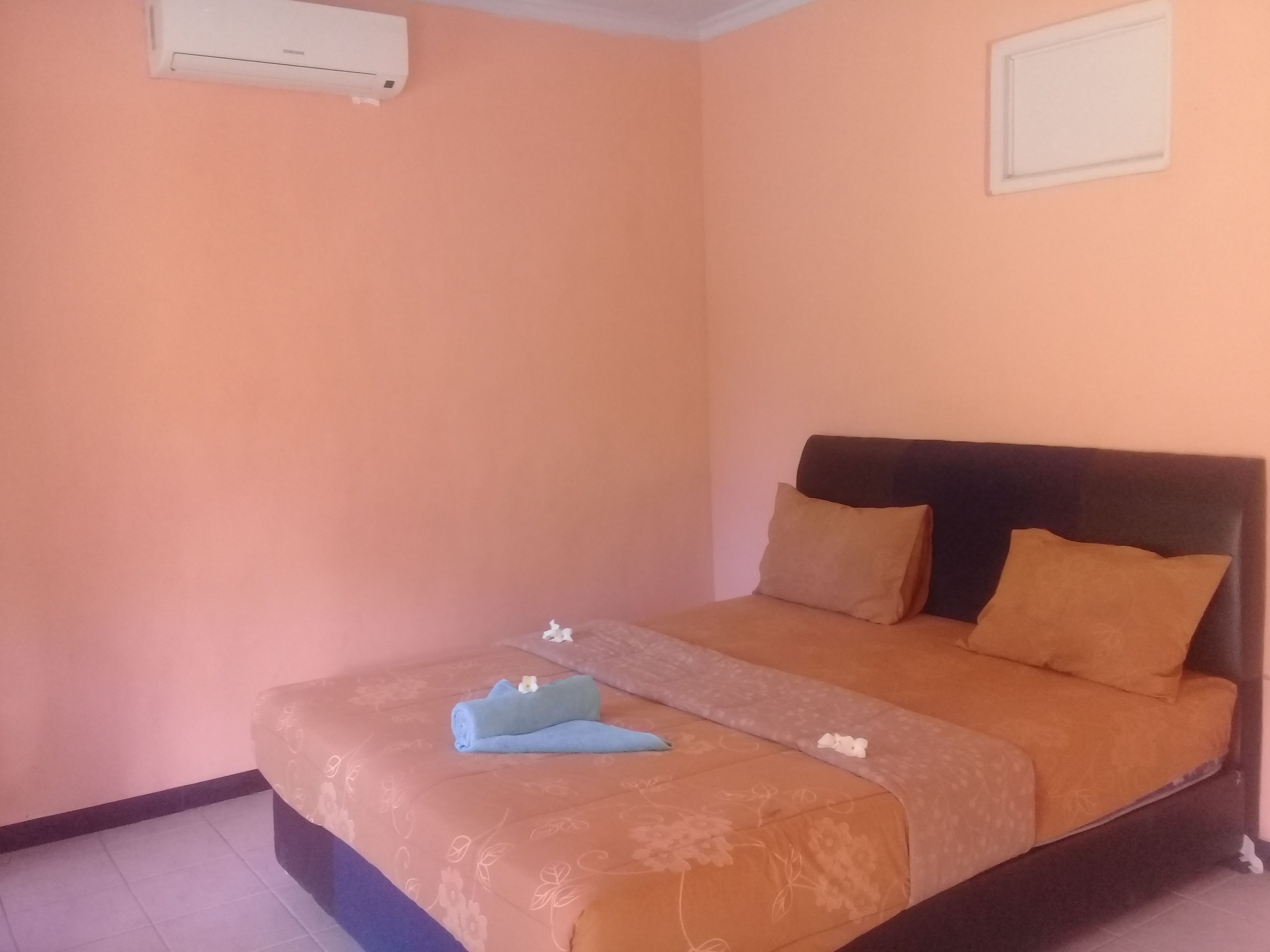 ห้องสแตนดาร์ดดับเบิล | 1 ห้องนอน, ตู้นิรภัยในห้องพัก, โต๊ะทำงาน, เตียงเสริม/เปล