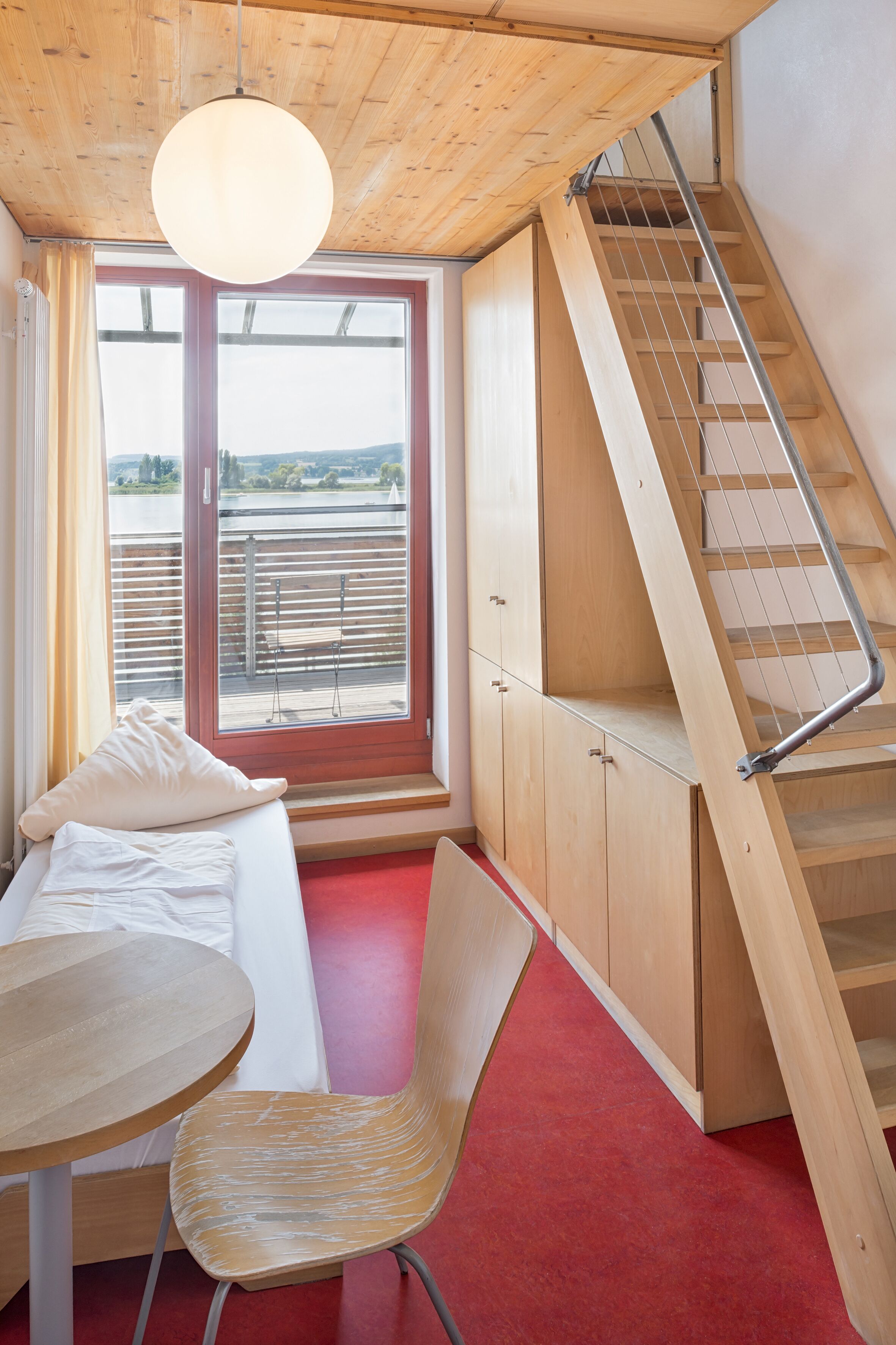 family room 5,  balcony, lake view | individually decorated, blackout curtains, free wifi, bed sheets