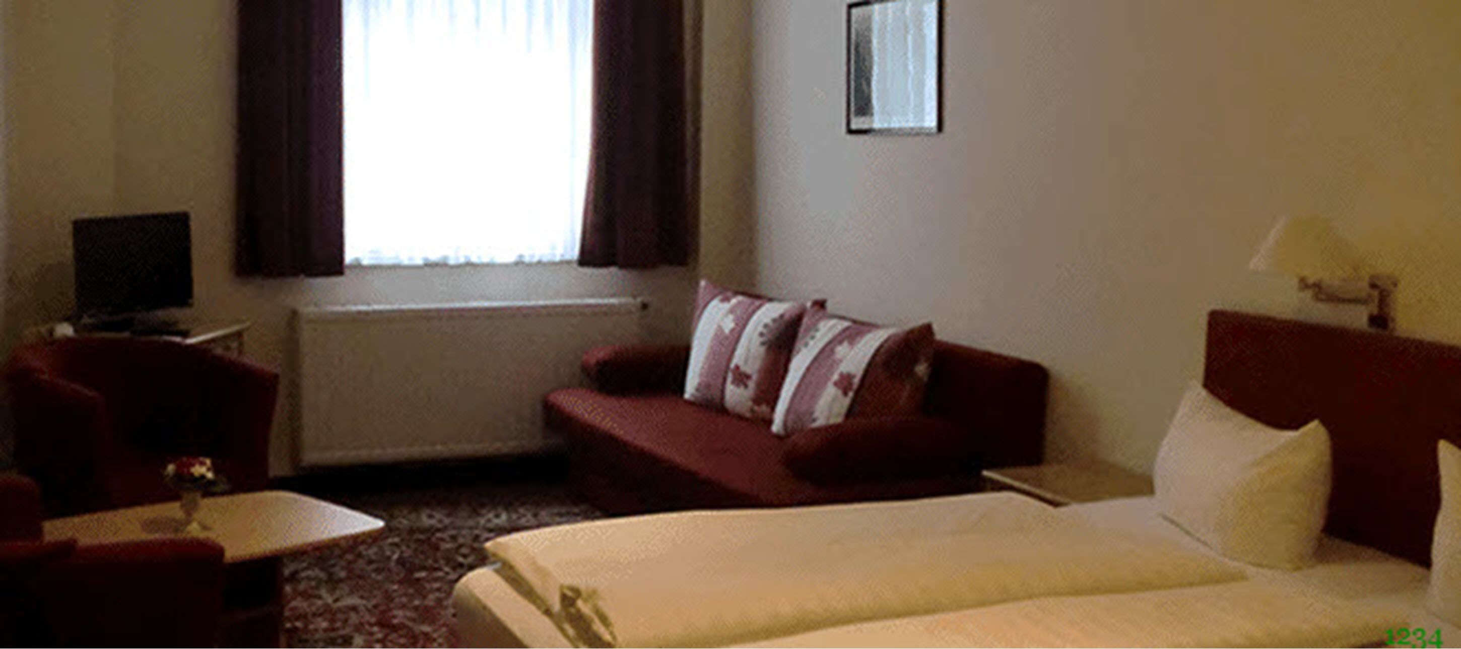 double room | cots/infant beds, rollaway beds, free wifi, bed sheets