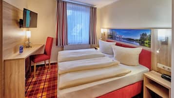 Double Room | Cribs/infant beds, rollaway beds, free WiFi, bed sheets