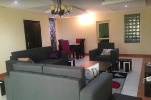 Leilighet | Oppholdsrom | Flatskjerm-TV