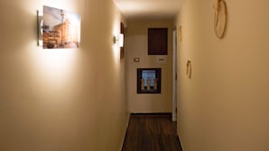 Hallway - B&Bistrot (Naples)