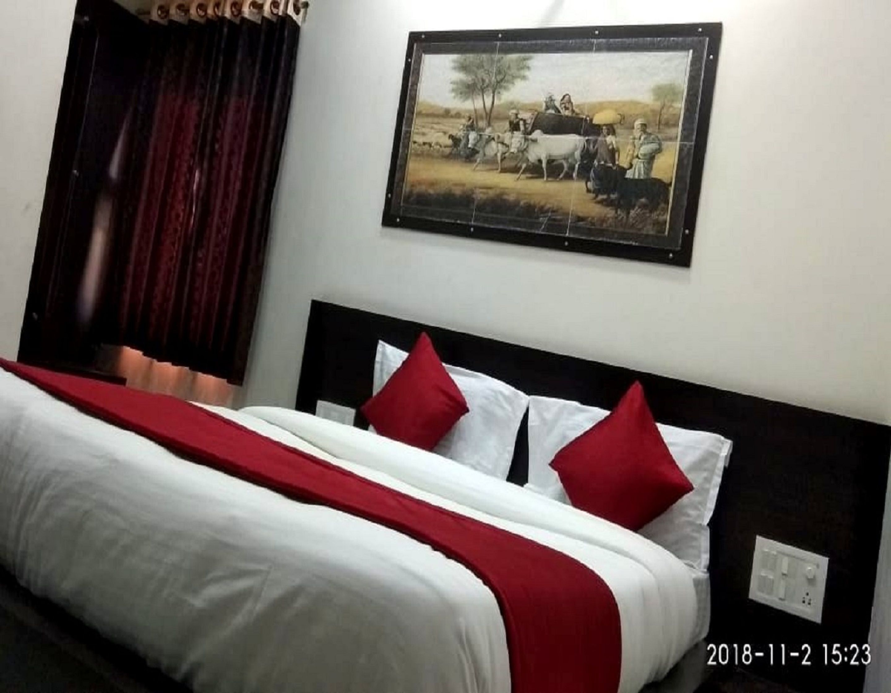 Deluxe Double Room (AC) | 1 bedroom, premium bedding, in-room safe, desk