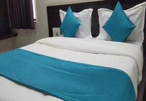 1 quarto, roupas de cama premium, cofres nos quartos, escrivaninha