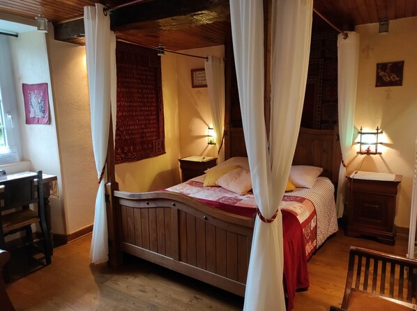 Superior Triple Room (Duchesse Anne)