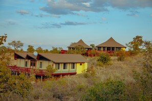 Exterior - Elephant Rock Luxury Camp Tarangire (Arusha)