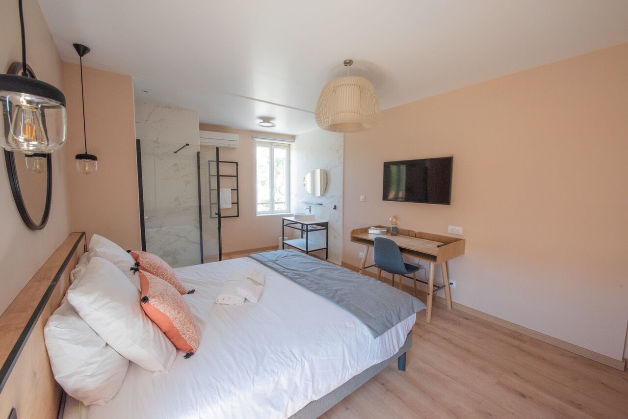 luxury room | 1 bedroom, premium bedding, in-room safe, individually furnished