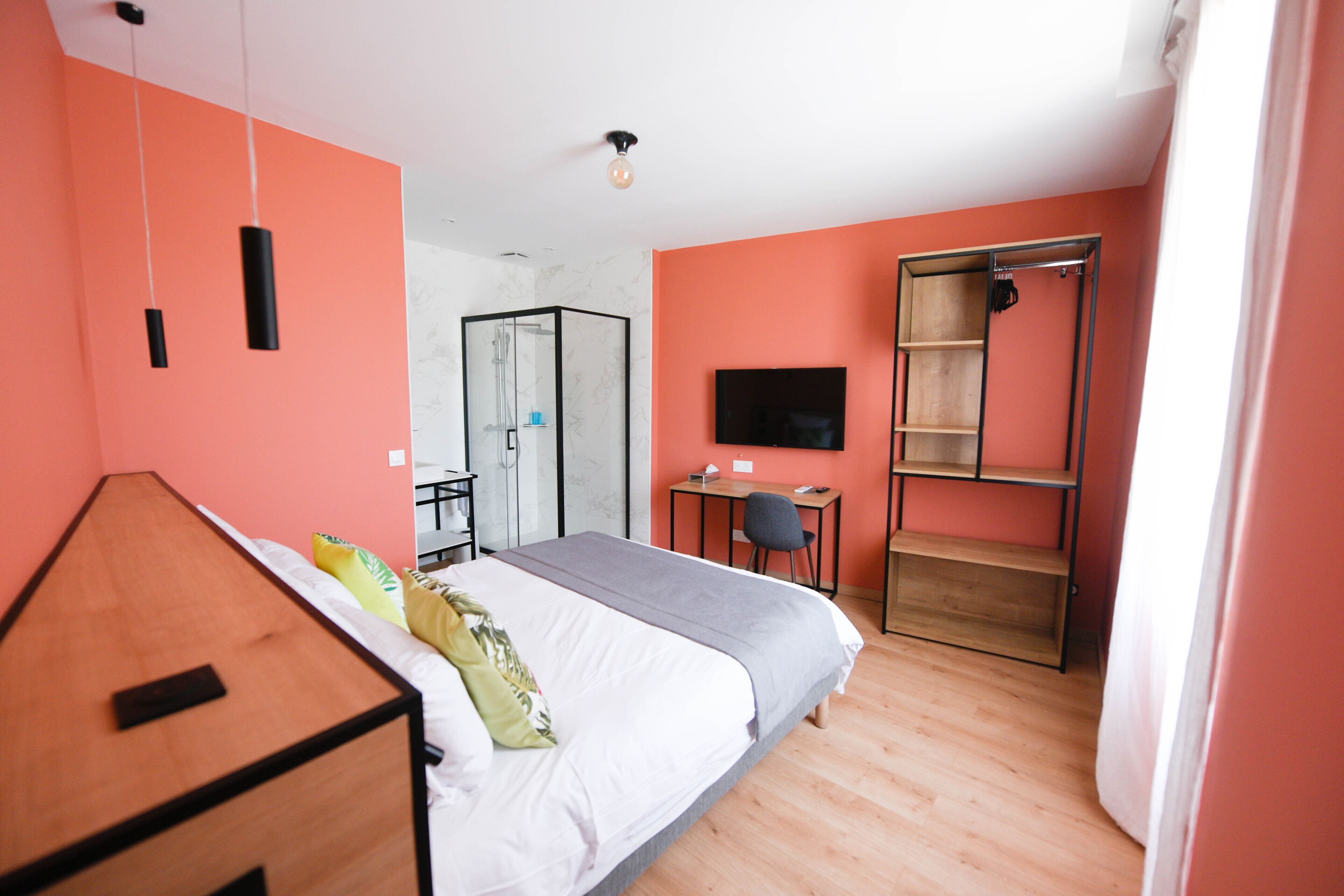 superior double room, 1 queen bed, refrigerator | 1 bedroom, premium bedding, in-room safe, individually furnished