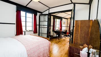 Suite, Garden View, Annex Building (Stirling Suite) | Egyptian cotton sheets, premium bedding, individually decorated