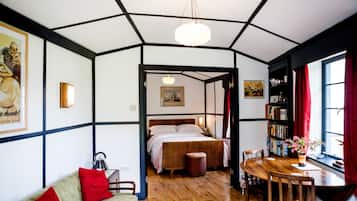 Suite, pemandangan kebun, gedung tambahan (Stirling Suite) | Makan di kamar