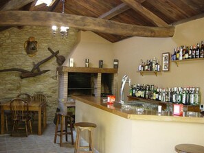 Bar (en el alojamiento)