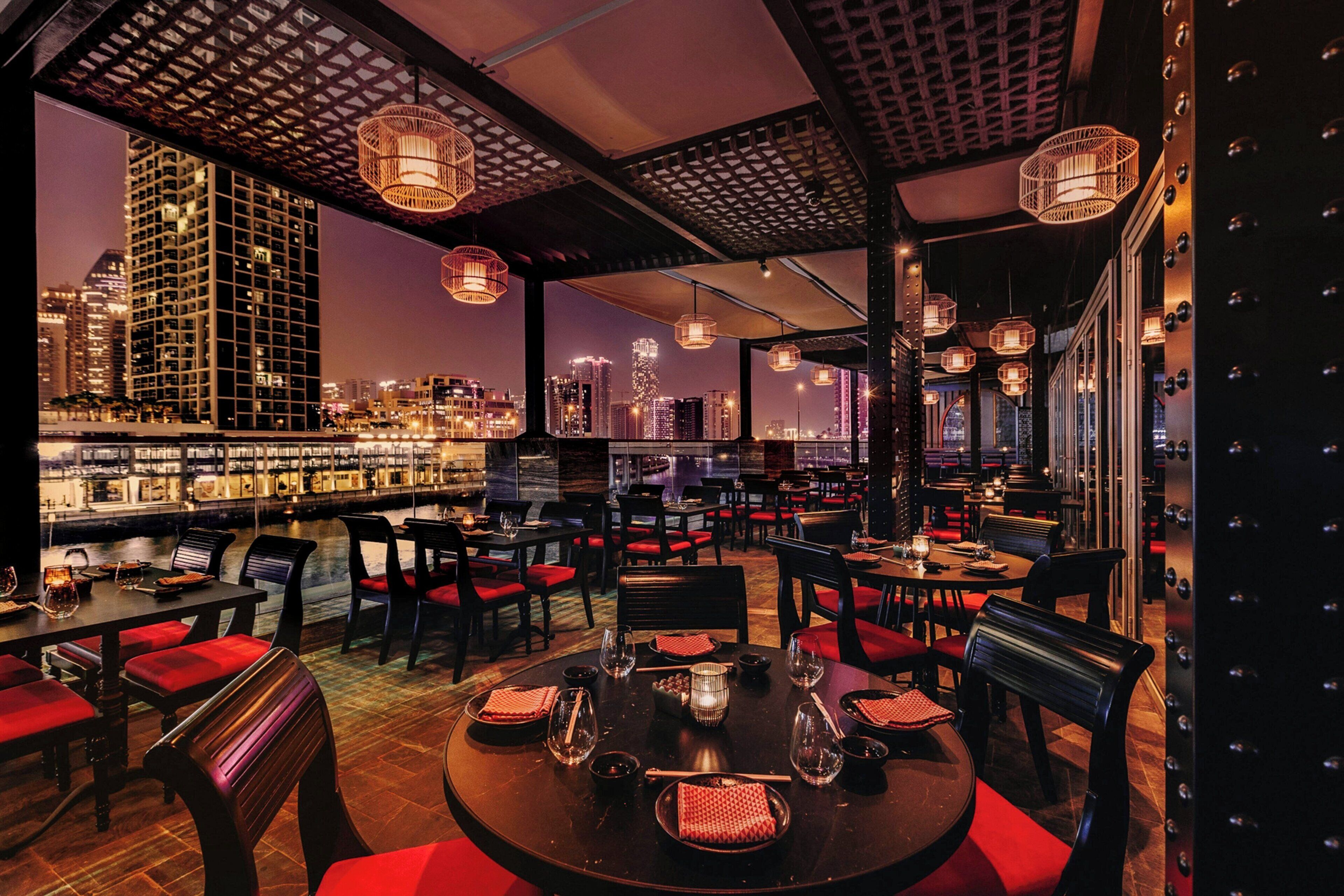 5 restaurants, spécialités Cuisine internationale