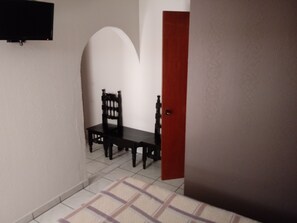 Classic Room, 2 Queen Beds - Hotel El 2000 (Morelia)