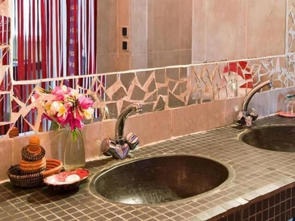 La Maison Abaka by null