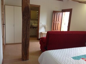 Free WiFi, bed sheets - Casa de los Deseos (Villambistia)