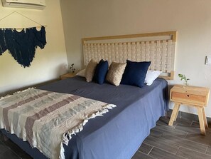 Quarto econômico, 1 quarto | 1 quarto, cofres nos quartos, individualmente decorados