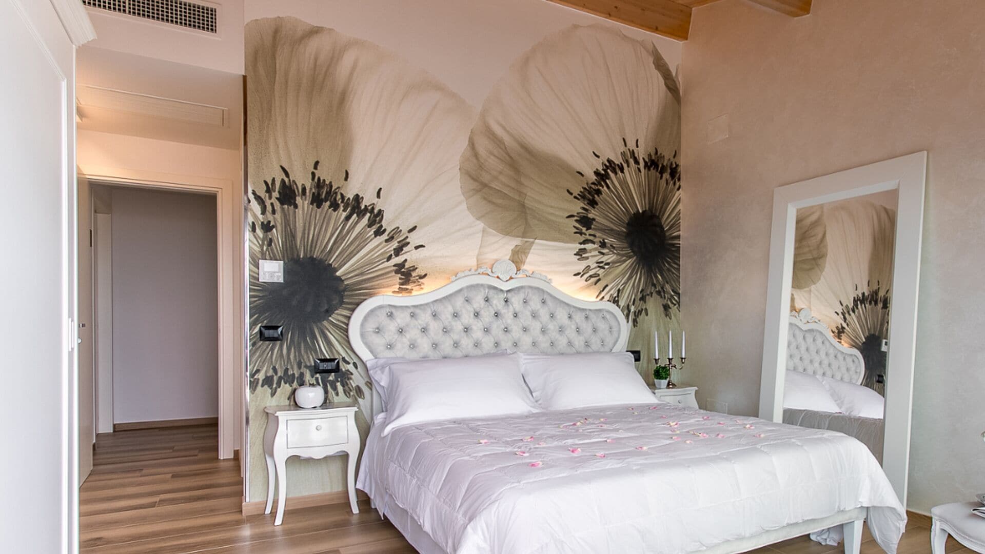 淋浴设施、免费洗浴用品、吹风机、拖鞋