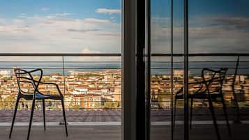 Suite Panoramique, vue mer | Balcon