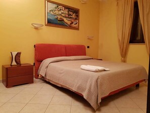 Chambre Double, salle de bains commune