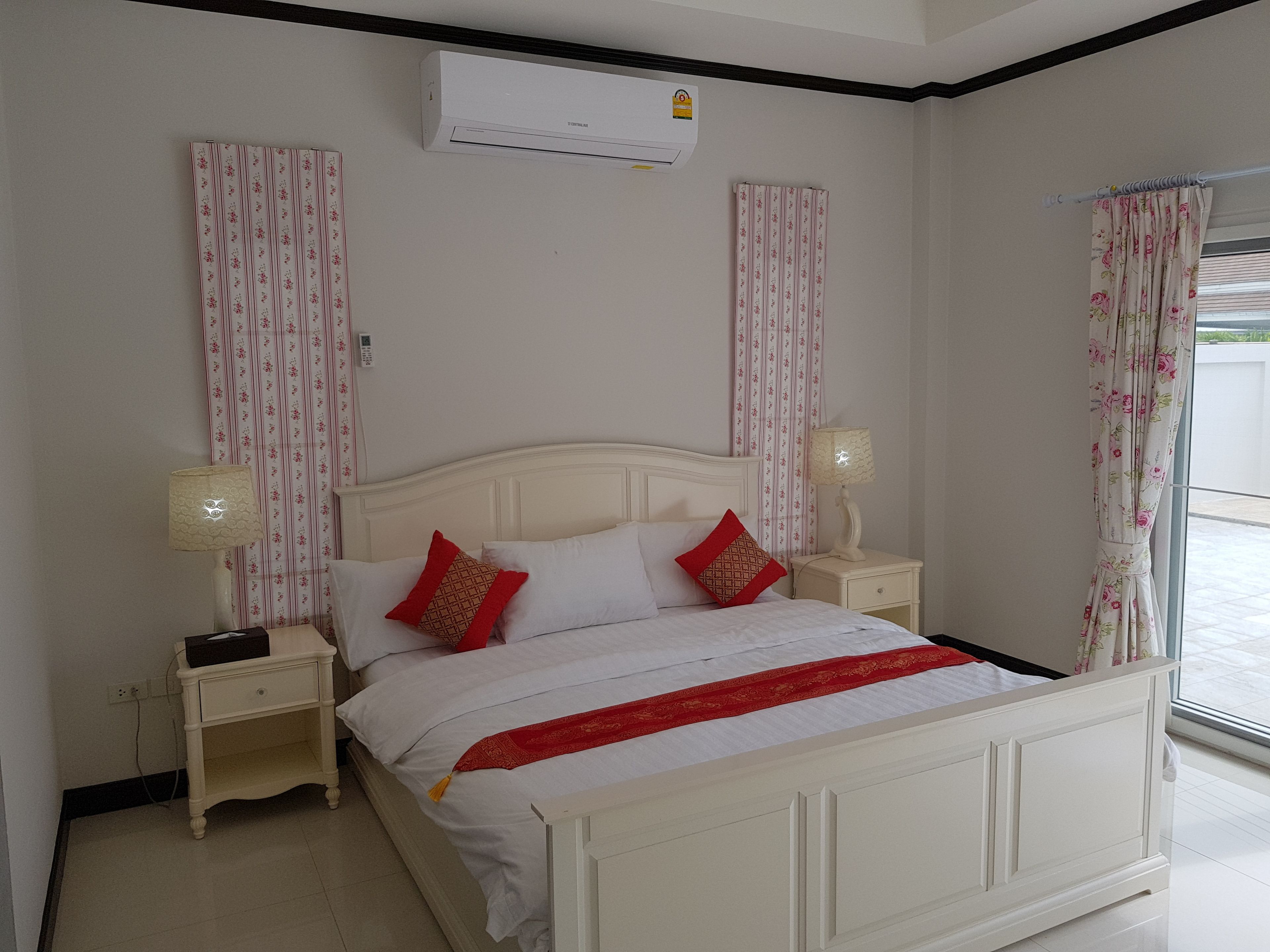 Executive Villa | Hill view