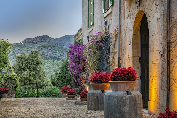 Entrada de la propiedad