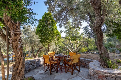 Country Villa Kalimera | Private Hilltop Villa in Skopelos with Pool & Views