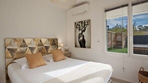 3 dormitorios, tabla de planchar con plancha, cuna de viaje y wifi