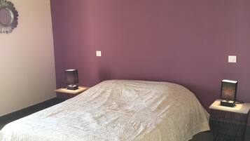 1 chambre, Wi-Fi gratuit, draps fournis