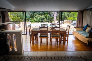 Interior - Typical Provencal villa, pool, luxurious amenities (Manosque)